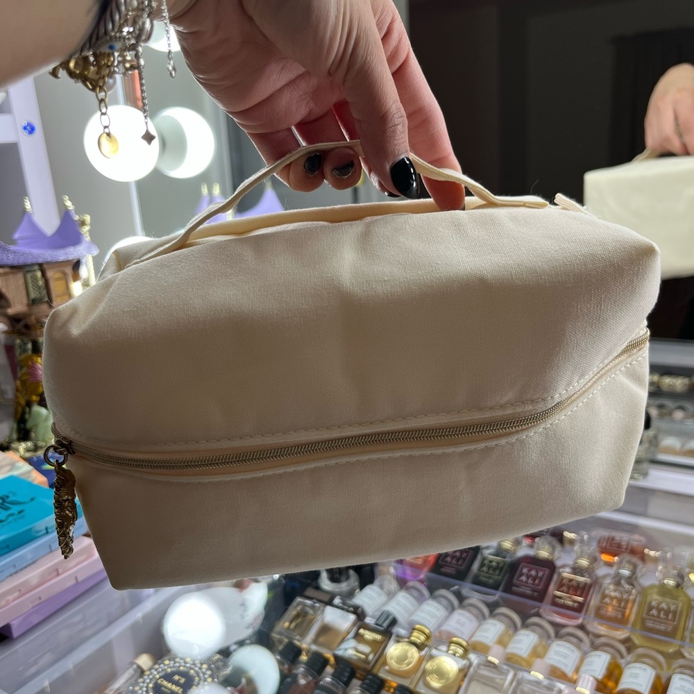 New Dolce & Gabbana Devotion Elegant Cream Women's Makeup Bag